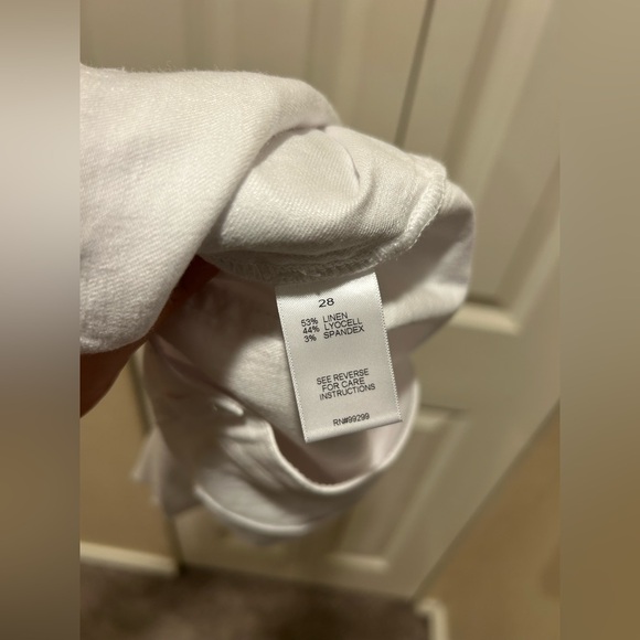 NWT EVEREVE Joelle Stretch Linen Short in White , size 28 - Picture 13 of 13